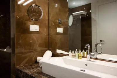 Un baño de Boutique Hotel Élke Spa Superior