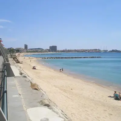 APARTAMENTO A 17 M. DE LA PLAYA