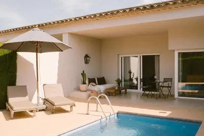 Piscina en o cerca de Mas de Torrent Hotel & Spa, Relais & Châteaux