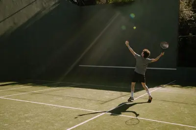 Instalaciones para jugar a tenis o squash en Mas de Torrent Hotel & Spa, Relais & Châteaux o alrededores