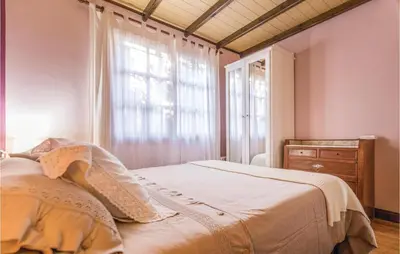 Cama o camas de una habitación en Lovely Home In Vidreres With Wifi