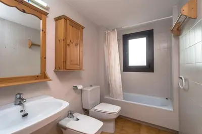 Un baño de SR-37