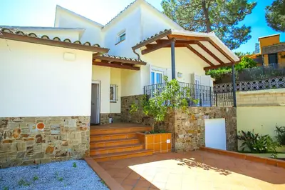 Edificio en el que se encuentra la casa o chalet