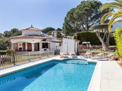 Piscina en o cerca de Holiday Home Mas Companys by Interhome
