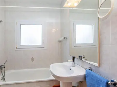Un baño de Holiday Home Mas Companys by Interhome