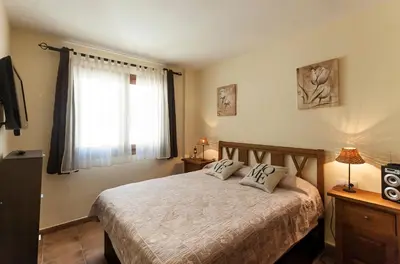 Cama o camas de una habitación en Lets Holidays NEW APARTMENT CLOSE TO THE BEACH 2