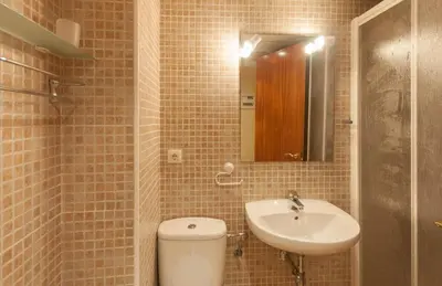 Un baño de Lets Holidays NEW APARTMENT CLOSE TO THE BEACH 2