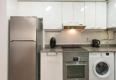 Una cocina o zona de cocina en Lets Holidays POOL APARTMENT NEAR BEACH 3