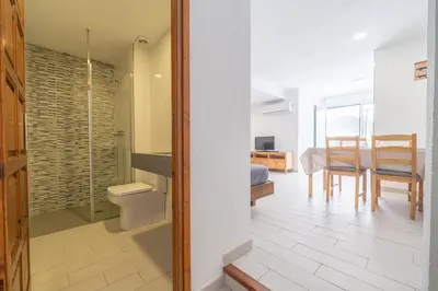 Un baño de Apartamentos Costamar