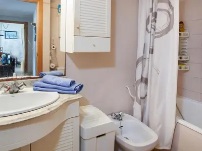 Un baño de Apartment Windsor by Interhome