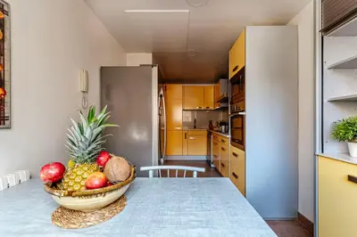 Una cocina o zona de cocina en Casa 4Estacions Palamós 3a linia mar Port Marina-Camí de Ronda-pàrquing