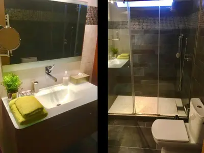 Un baño de Casa 4Estacions Palamós 3a linia mar Port Marina-Camí de Ronda-pàrquing