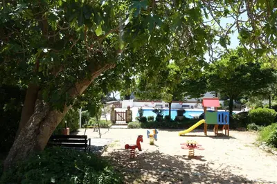 Jardín al aire libre en Calella golfet sobremar