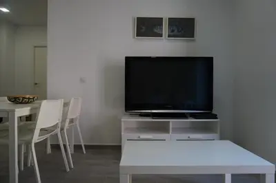 Una televisión o centro de entretenimiento en BOREAS Apartaments
