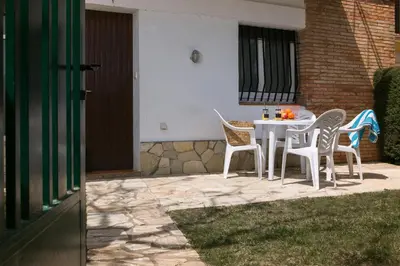 Un patio o zona al aire libre en RVApartaments Benelux