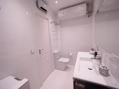 Un baño de Seafront Apartment in Palamós