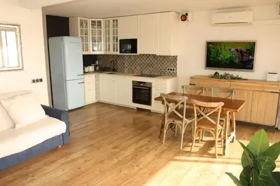 Una cocina o zona de cocina en Seafront Apartment in Palamós