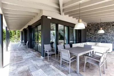 Plano de Lujo con piscina climatizada,jacuzzi,playa privada