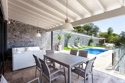 Piscina en o cerca de Lujo con piscina climatizada,jacuzzi,playa privada