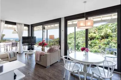 Zona de estar de Lujo con piscina climatizada,jacuzzi,playa privada