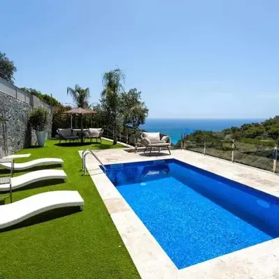 Lujo con piscina climatizada