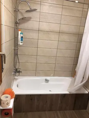 Un baño de Casa Bellavista con piscina en Caldes Costa Brava