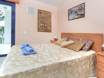 Cama o camas de una habitación en Holiday Home Crystal by Interhome