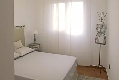 Cama o camas de una habitación en Vivalidays Casa Pinell - Palafolls - Costa Barcelona