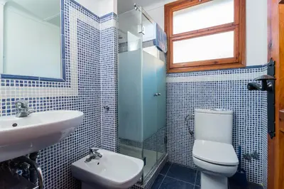 Un baño de AE-1 CALELLA DE PALAFRUGELL, 4 Pax