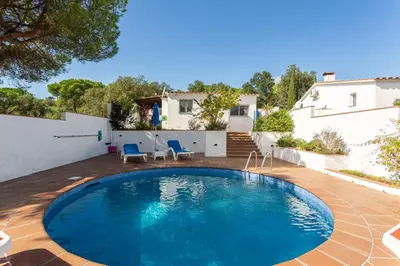 Piscina en o cerca de Sea près des Golfs