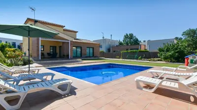 Piscina en o cerca de Casa Cerca De La Playa