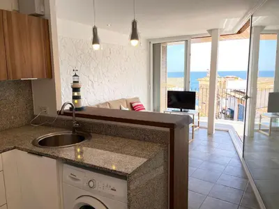 Una cocina o zona de cocina en Illa Blanca Mar Fornells