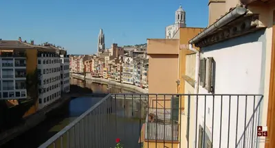Vista general de Girona o vista desde el apartamento