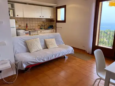 Una cocina o zona de cocina en Wonderful Apartment with Outstanding Views - Calella de Palfrugell