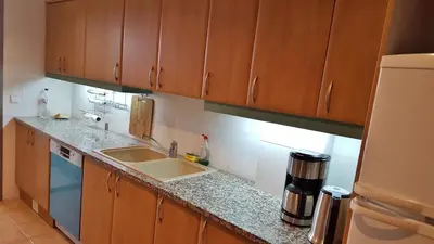Una cocina o zona de cocina en Marina Park, House Fragata