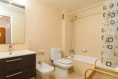 Un baño de K-2 CALELLA DE PALAFRUGELL, 4 PaX