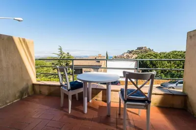 Un balcón o terraza de B-15