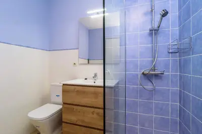 Un baño de B-15