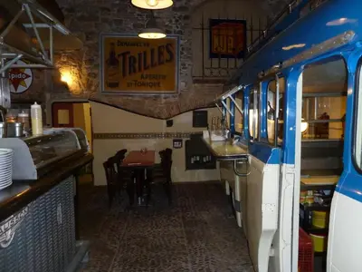 Un restaurante o sitio para comer en Girona Riverside