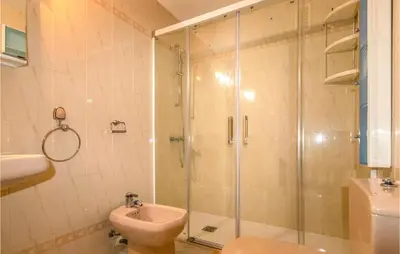 Un baño de Nice Apartment In Blanes With Kitchen