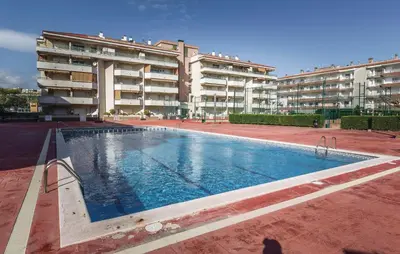 Piscina en o cerca de Nice Apartment In Blanes With Kitchen