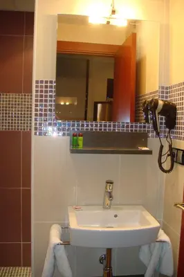 Un baño de Casablanca Suites - Adults Only