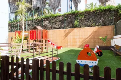 Zona de juegos infantil en Apartments Lloret de Mar - Costa Brava 3515
