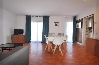 Una televisión o centro de entretenimiento en Apartment Doble-4CD