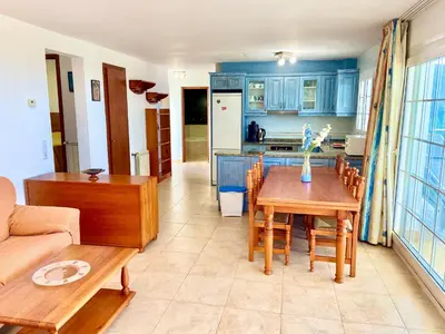 Una cocina o zona de cocina en Bequia