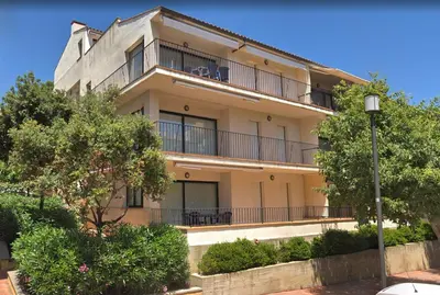 Edificio en el que se encuentra el apartamento