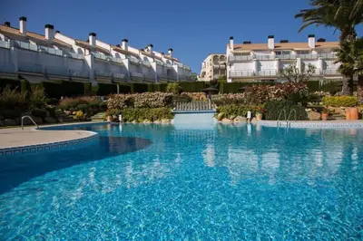 Piscina en o cerca de Casa 11 - Parc Sant Ramon, descanso y armonía