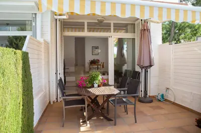 Un balcón o terraza de Casa 11 - Parc Sant Ramon, descanso y armonía