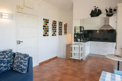 Una cocina o zona de cocina en Caseta de Begur - céntrica y con vistas