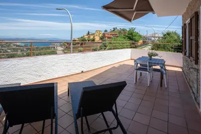 Un balcón o terraza de Caseta de Begur - céntrica y con vistas